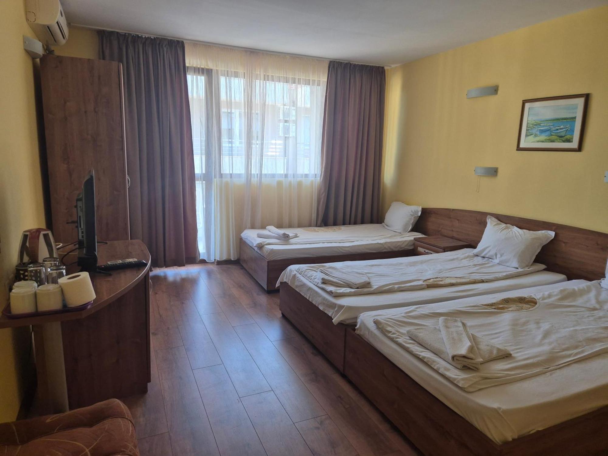 Vladimirov Guest House Primorsko Eksteriør billede
